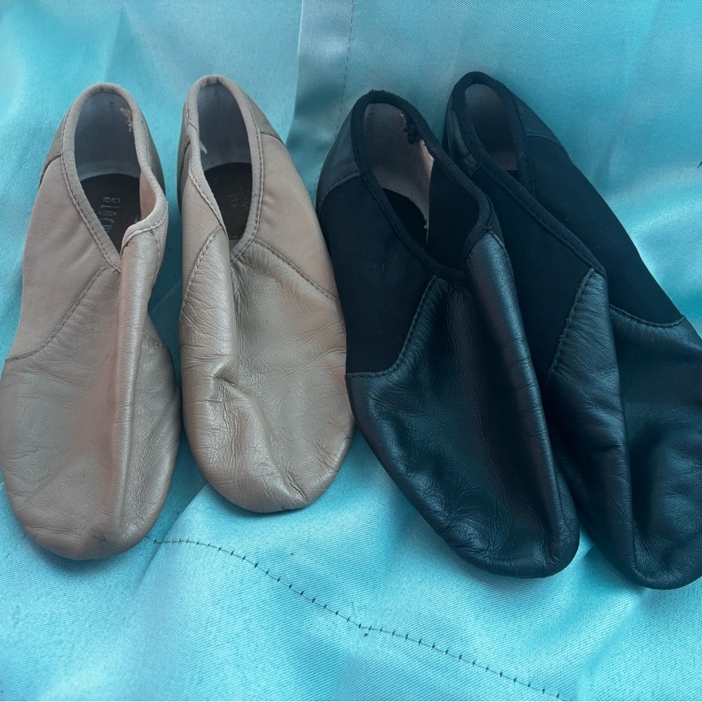 Block neoflex jazz shoes in Black and Tan